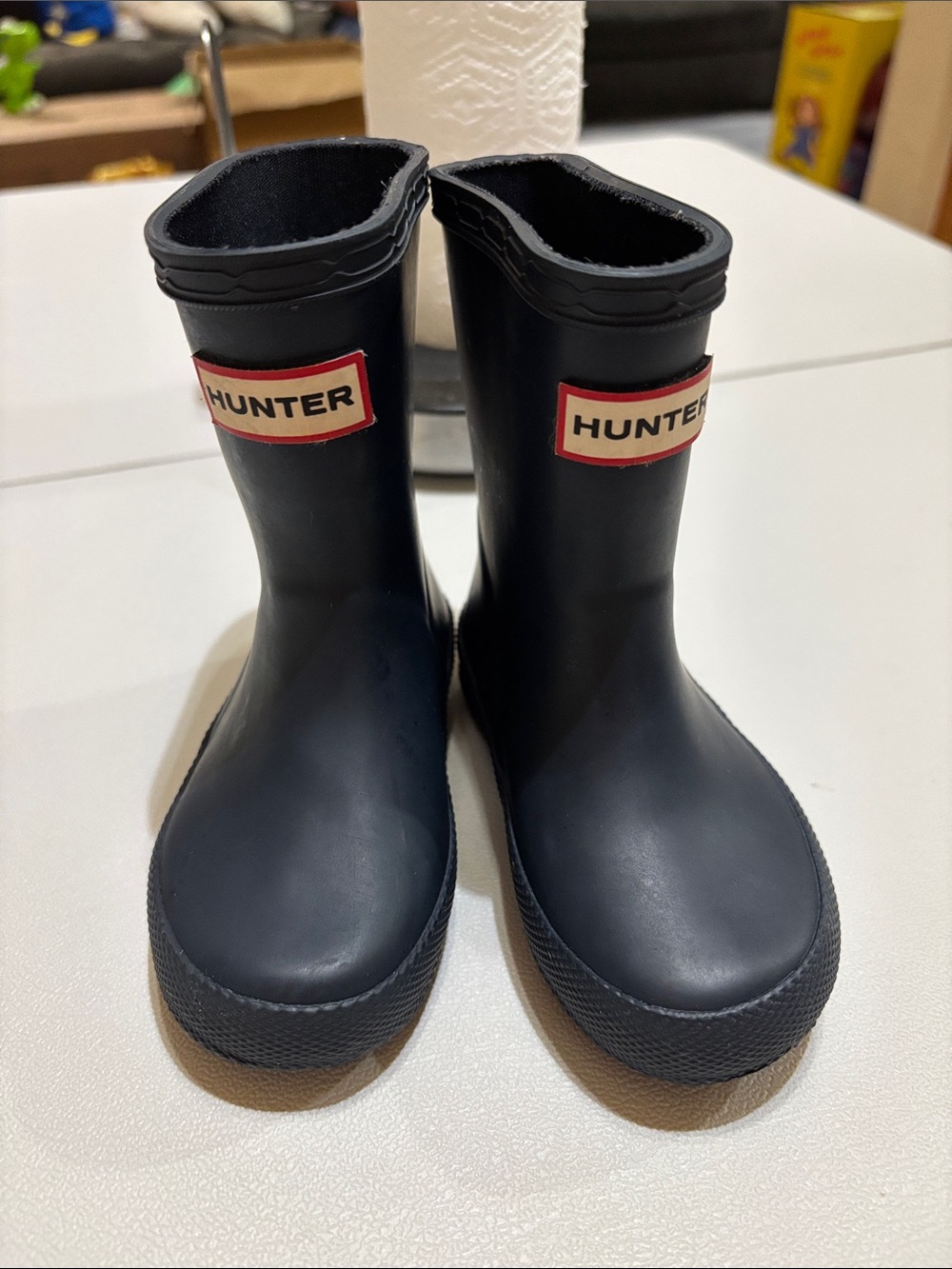 Hunter Kids Black Rubber Rain Boots 5B/6G